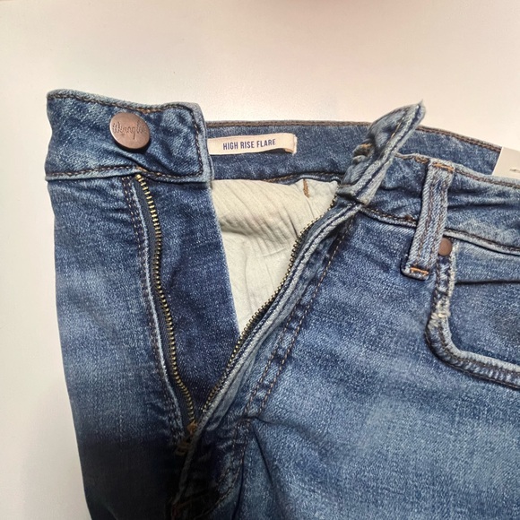 Wrangler Retro Flare Leg Stretch Jeans NWT 30x32 - Picture 11 of 14